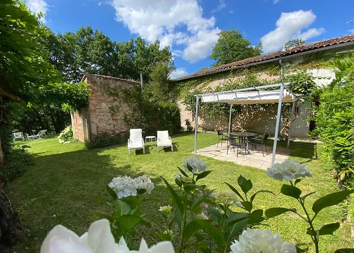 Гостевой дом Les Buis De Saint Martin 4*